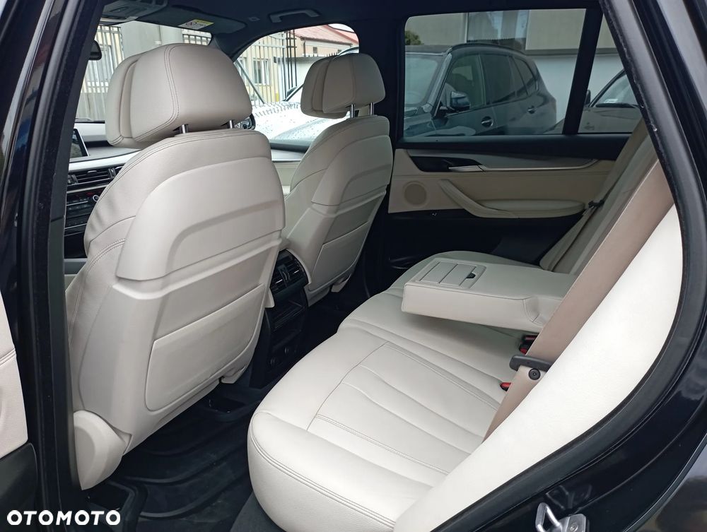 BMW X5 xDrive25d - 11