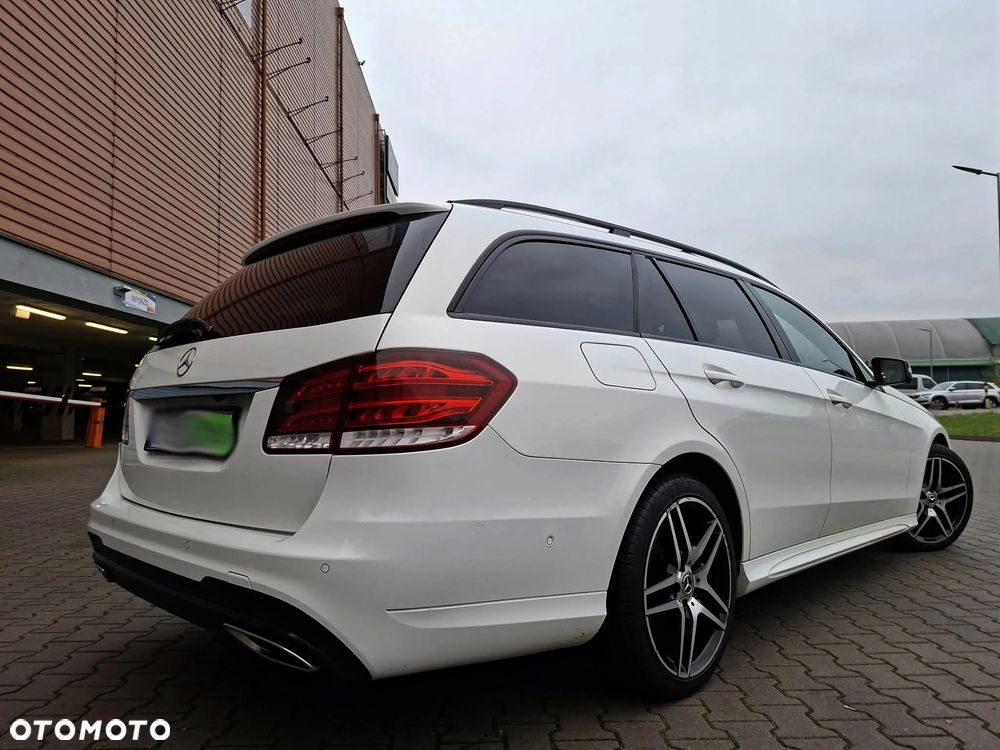 Mercedes-Benz E-Class 2015 photo 5
