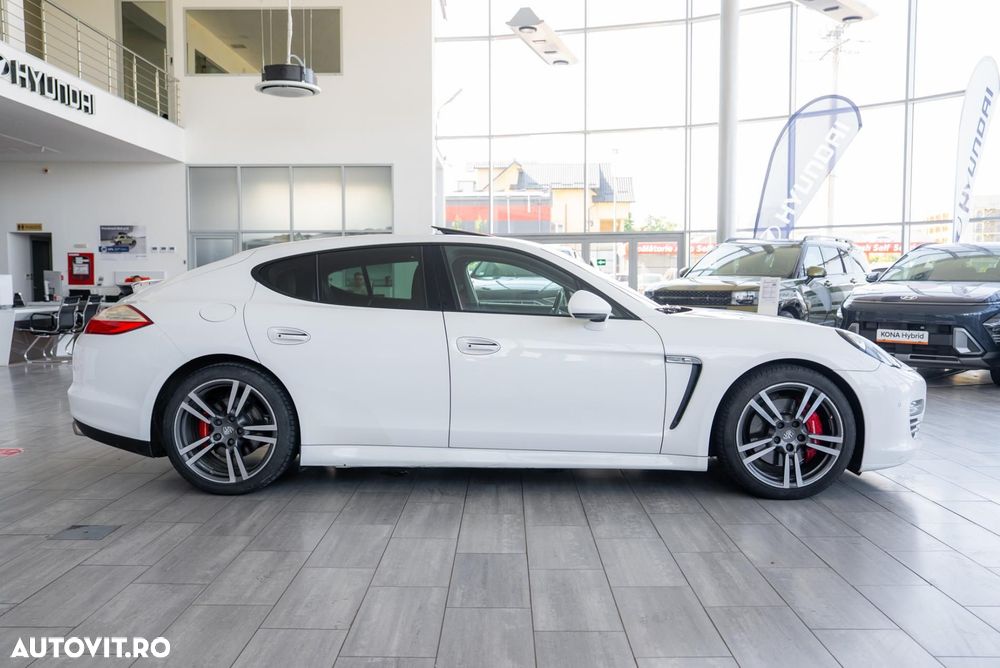 Porsche Panamera 4S PDK - 9