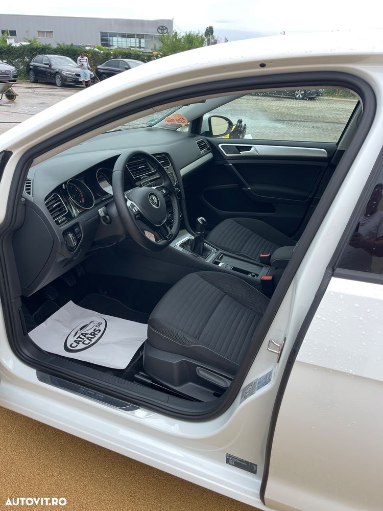 Volkswagen Golf 1.2 TSI BlueMotion Technology Cup - 30