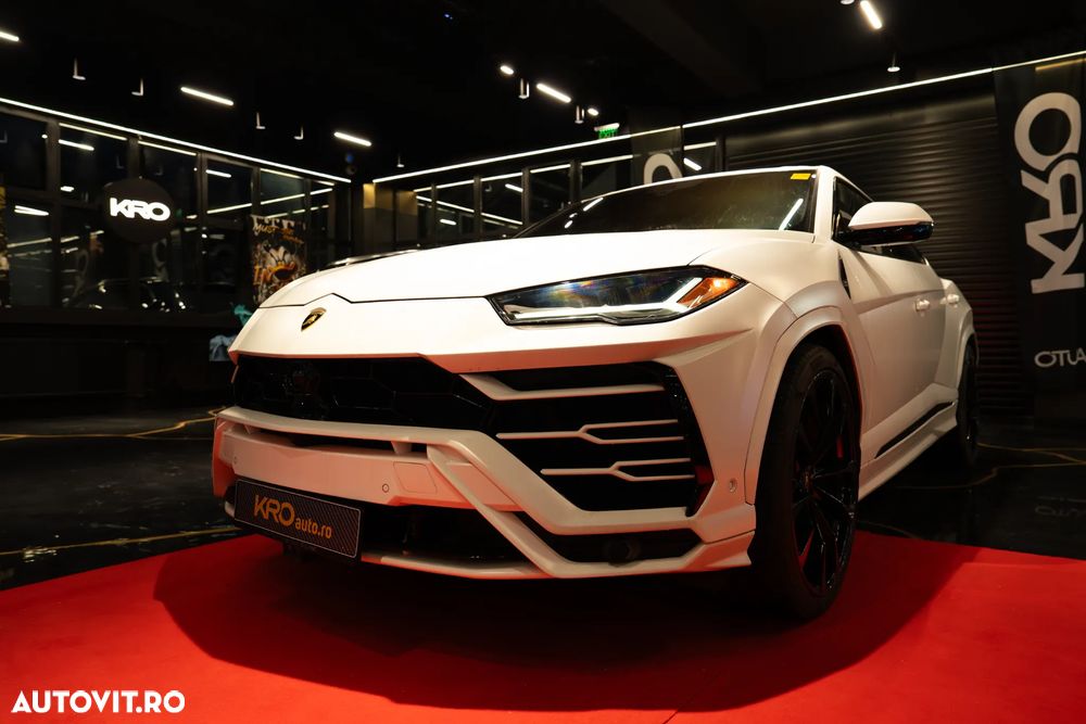 Lamborghini URUS - 11