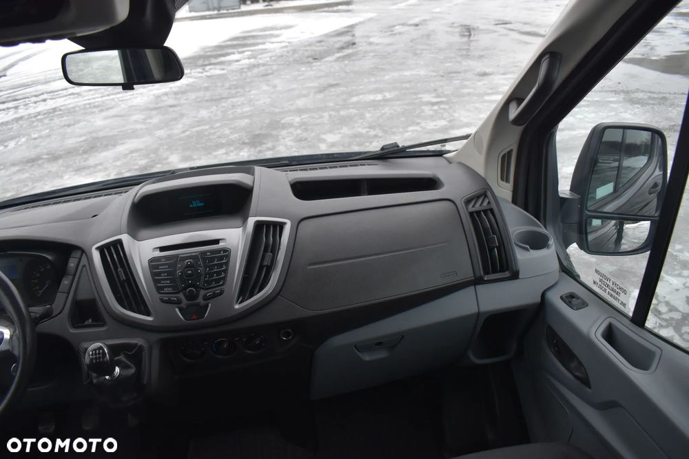 Ford Transit - 23