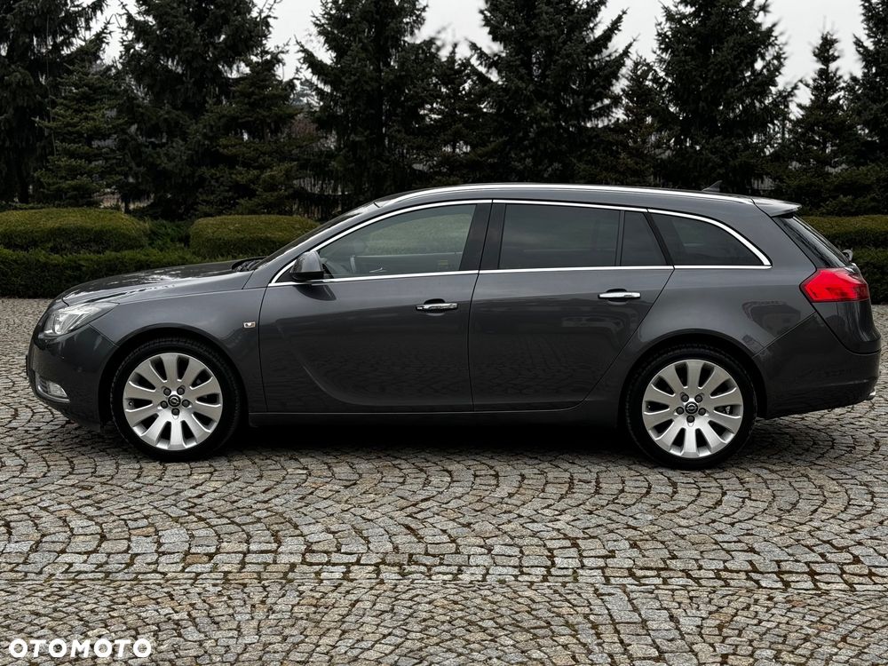 Opel Insignia 2.0 Turbo Sports Tourer 4x4 Automatik - 2