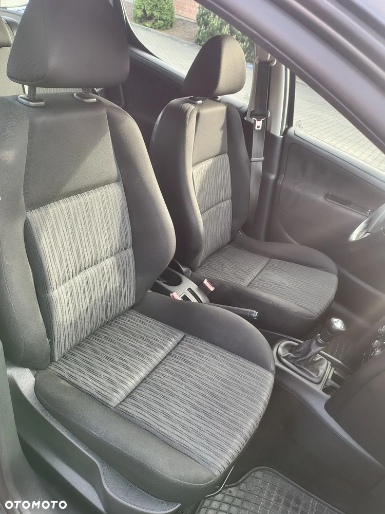 Peugeot 207 1.4 Presence - 5
