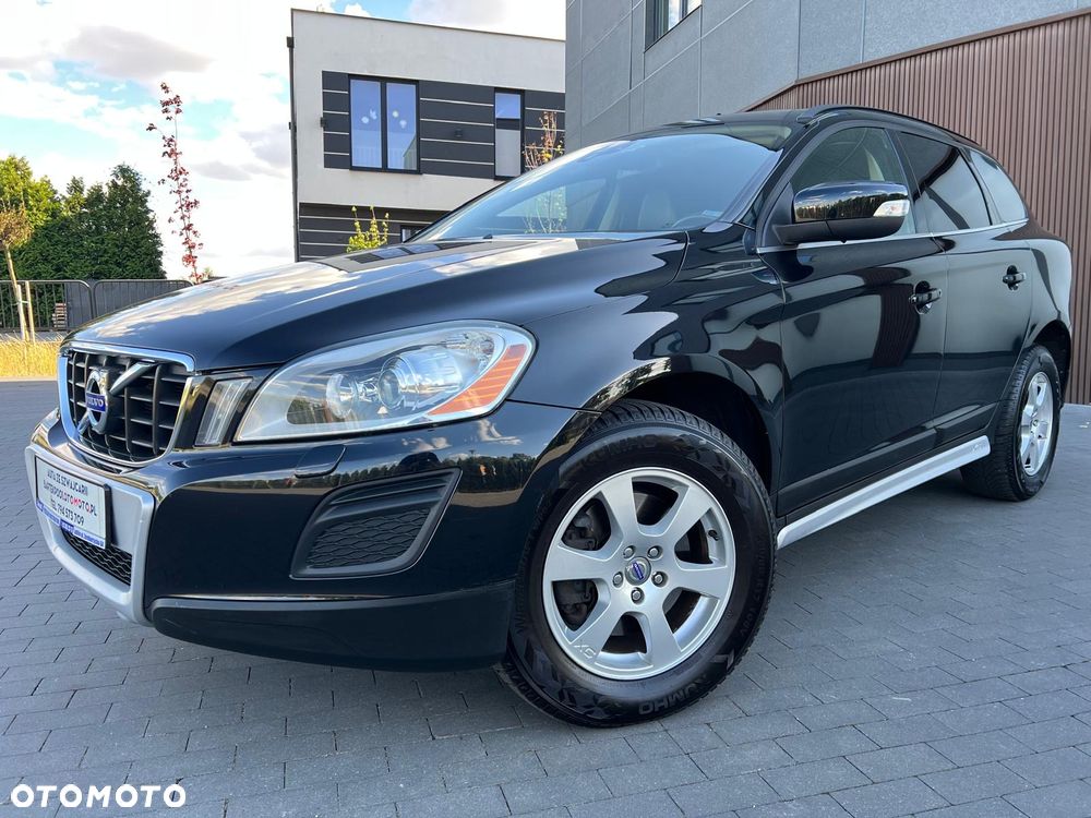 Volvo XC 60 D4 AWD Geartronic Momentum - 2