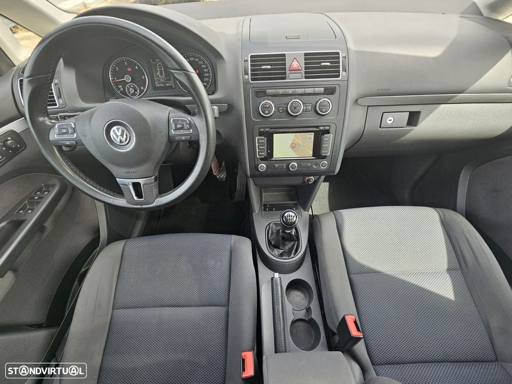 VW Touran 1.6 TDI Blue.Trendline 7L - 16