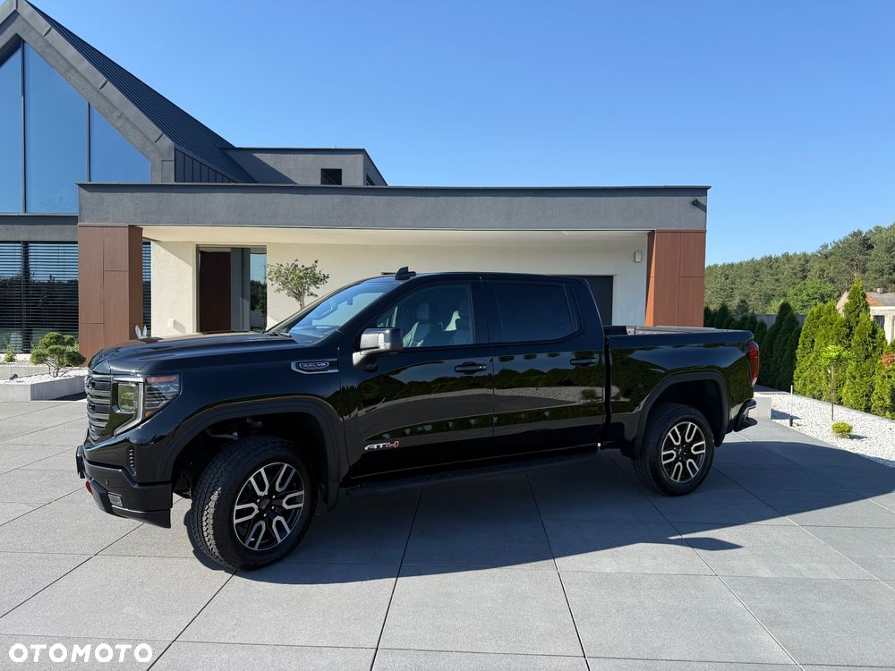 GMC Sierra - 12