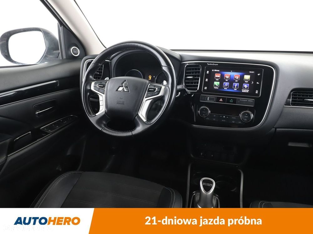 Mitsubishi Outlander - 14