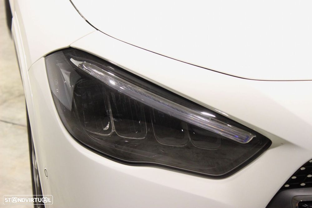 Mercedes-Benz GLA 180 d AMG Line - 3