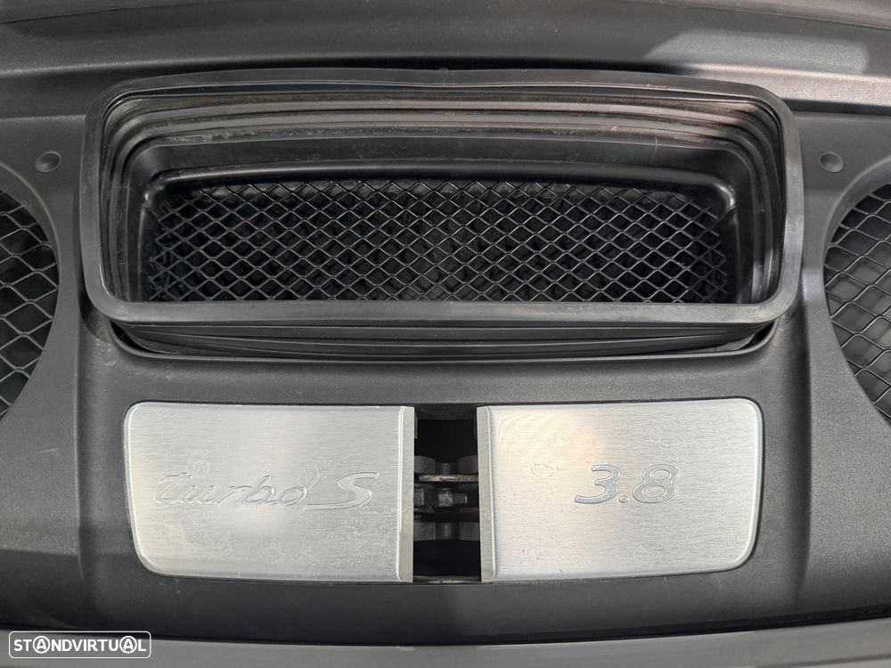 Porsche 911 (991) Turbo S - 40