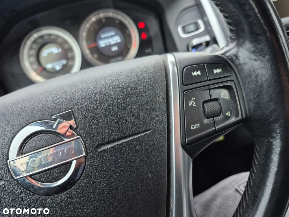 Volvo XC 60 D3 AWD Momentum - 31