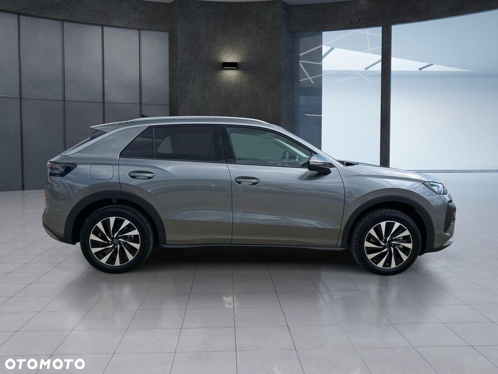 Volkswagen T-Roc - 10