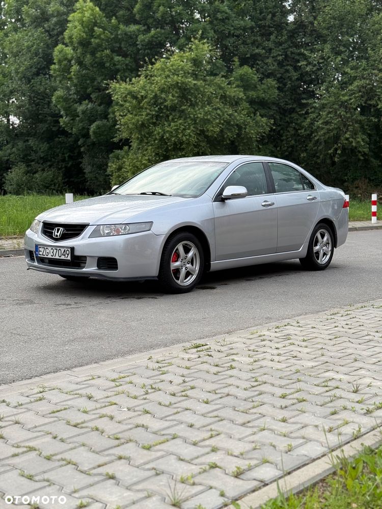 Honda Accord - 1
