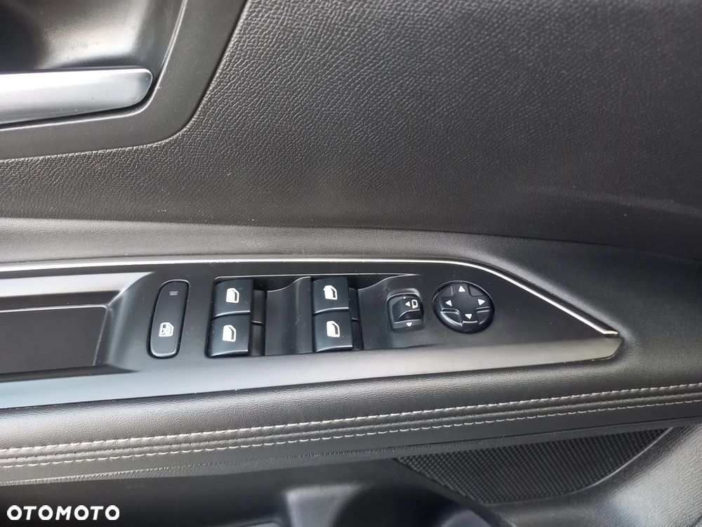 Peugeot 5008 BlueHDI 130 EAT8 Allure Business-Paket - 37
