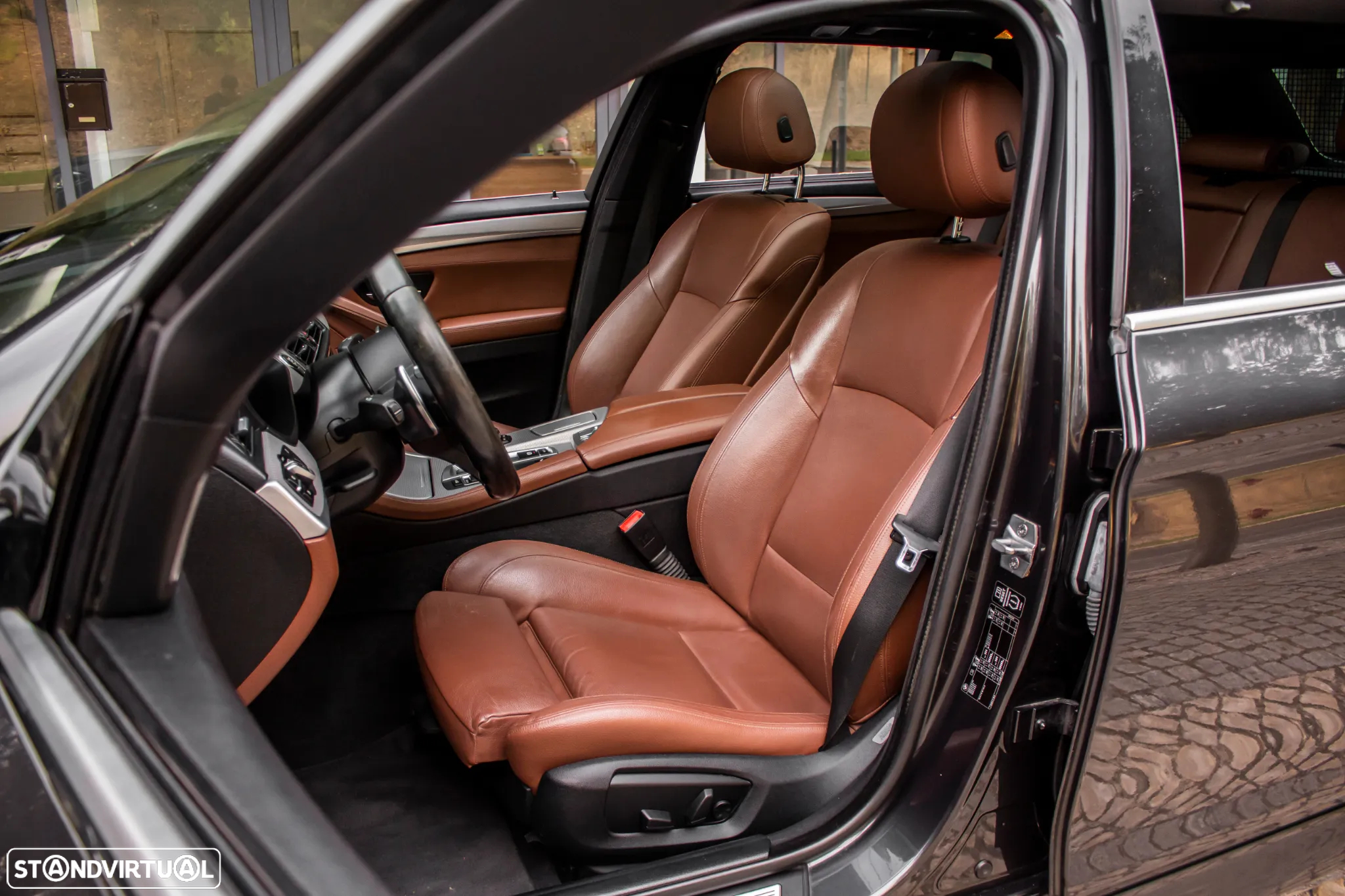 BMW 520 i Pack M Auto - 31