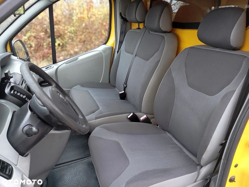 Opel Vivaro - 13