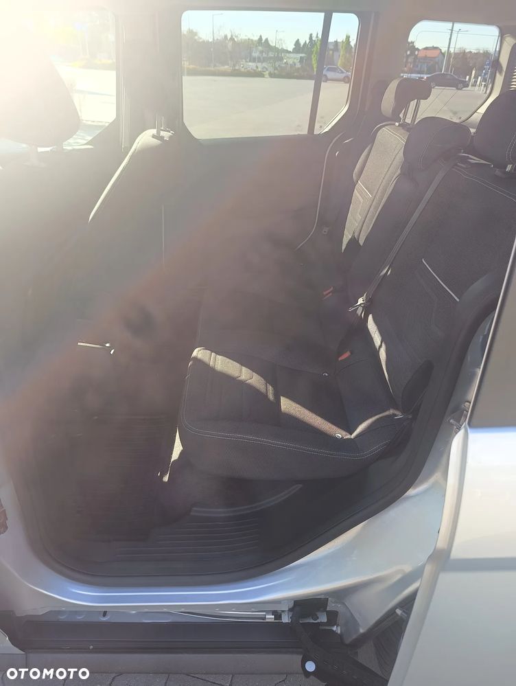 Ford Tourneo Connect 1.0 EcoBoost Titanium - 10