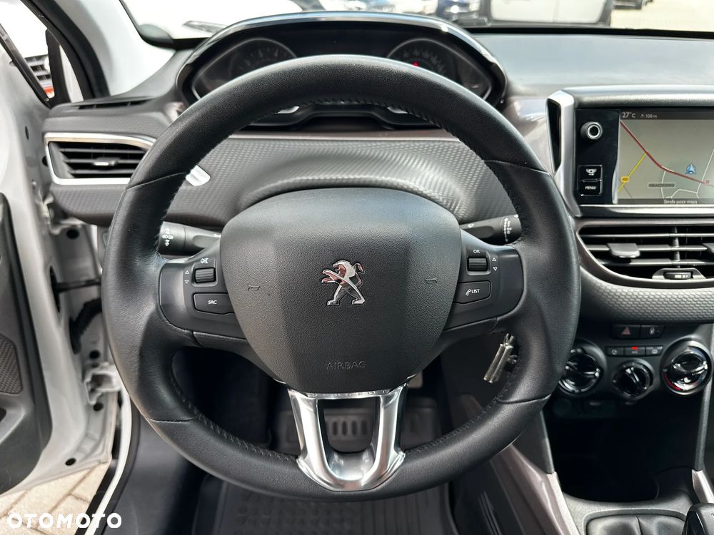 Peugeot 2008 - 8
