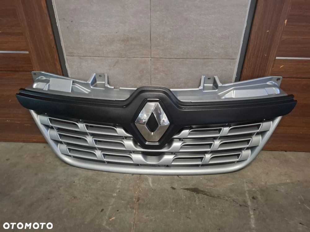 Grill atrapa Renault Master III lift rok 2018 - 1