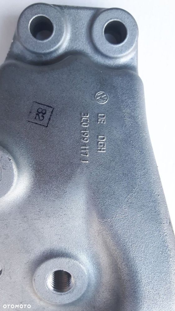 VW PASSAT GOLF ŁAPA NOWA ORYGINAŁ 3C0199117 J - 1