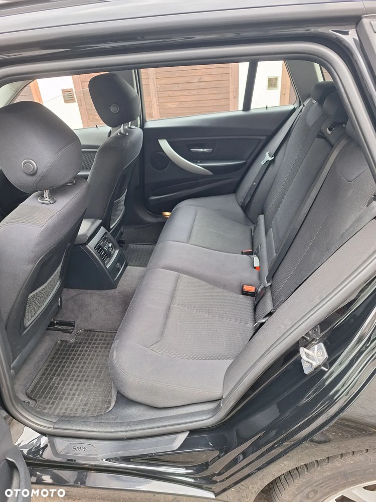 BMW Seria 3 - 12