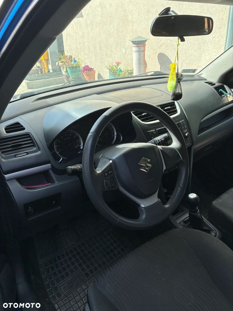 Suzuki Swift 1.2 Premium - 8