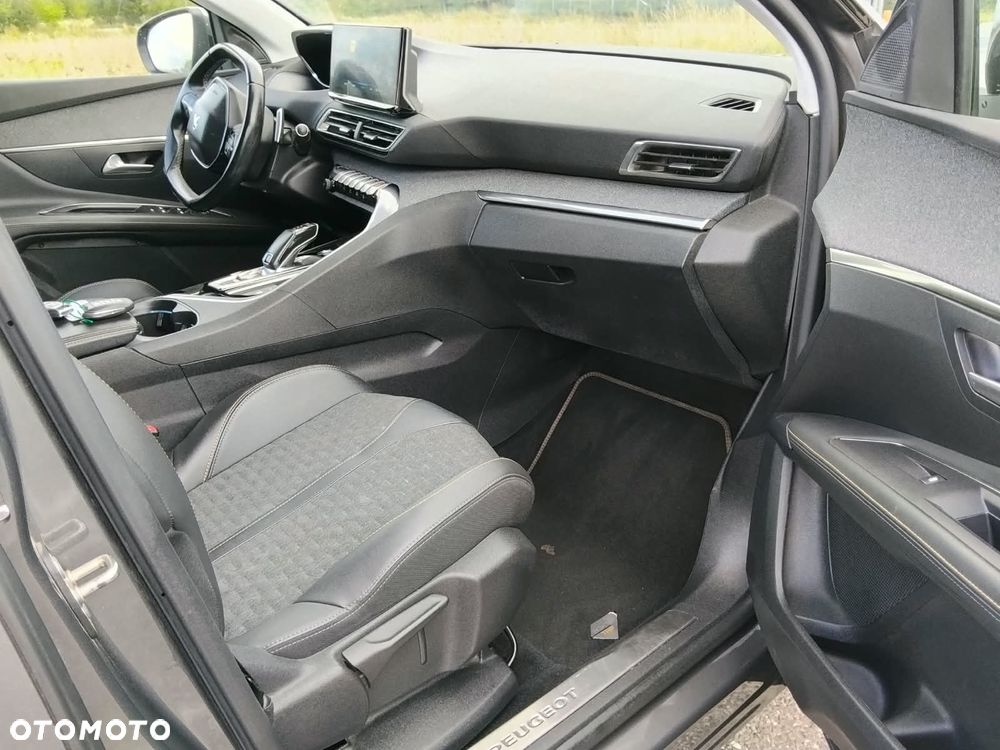 Peugeot 3008 BlueHDi 130 Stop & Start EAT8 Roadtrip - 11