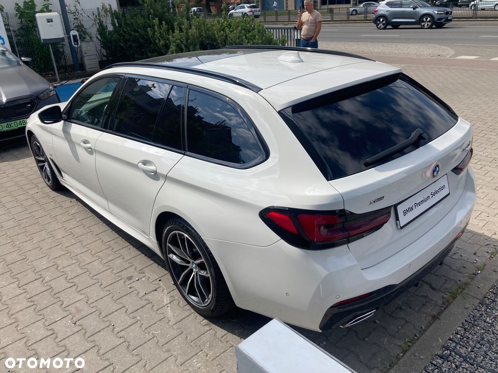 BMW Seria 5 520d xDrive mHEV M Sport sport - 3