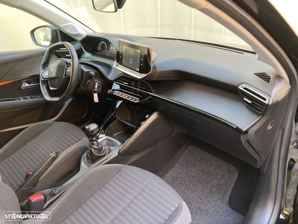 Peugeot 208 1.2 PureTech Allure Pack - 29
