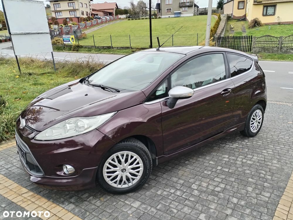 Ford Fiesta - 32