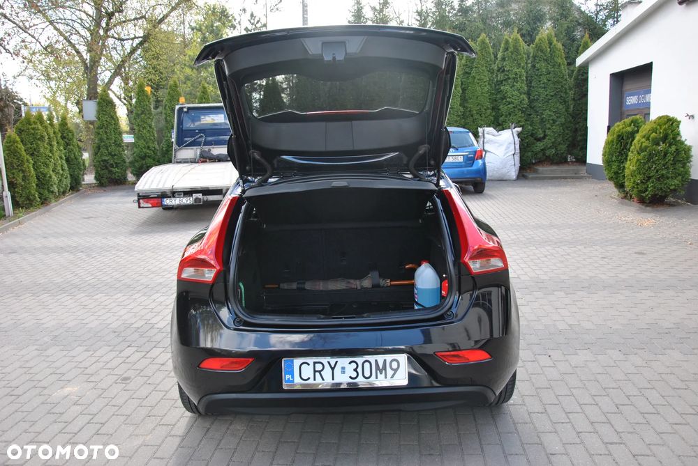 Volvo V40 D2 - 16