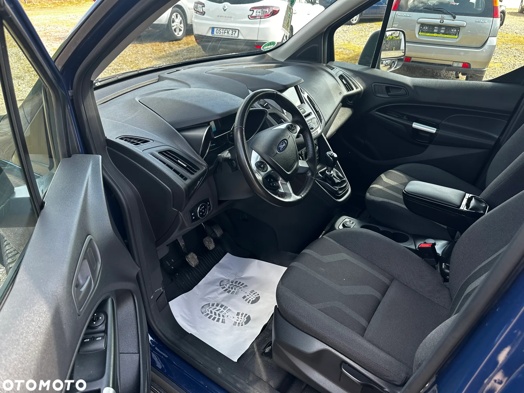 Ford Transit Connect - 13