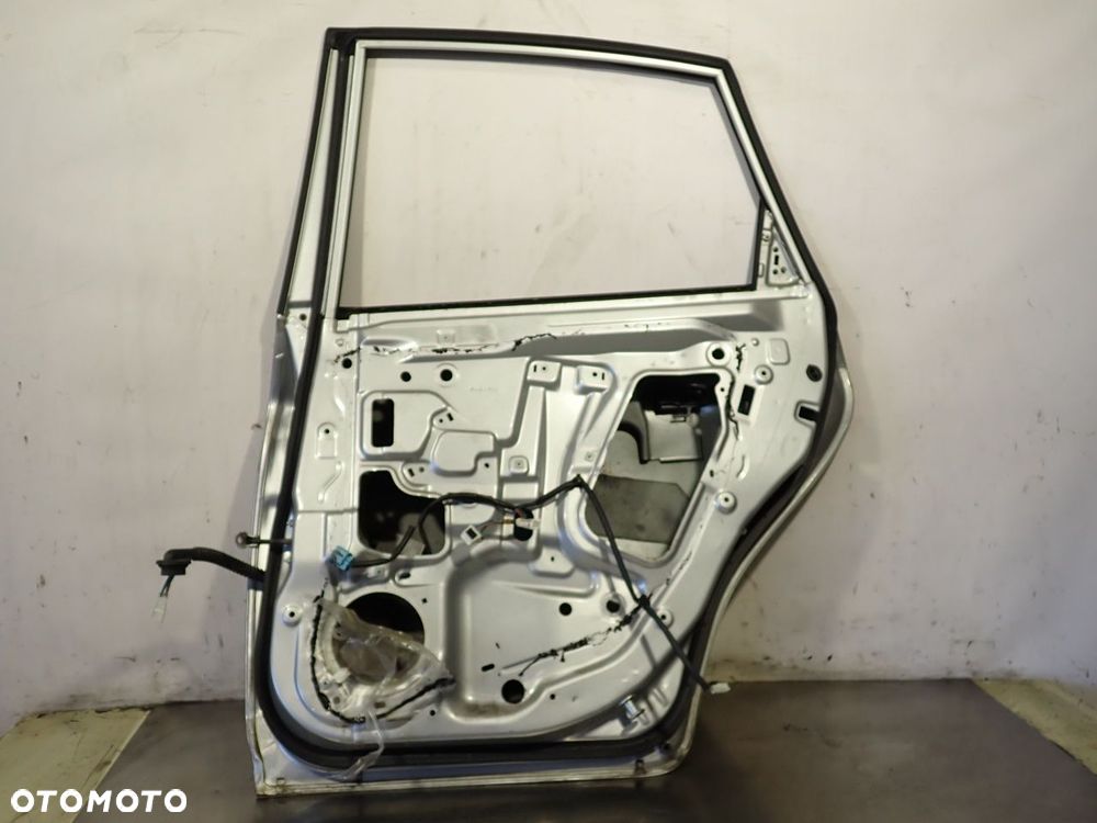 DRZWI PRAWY TYŁ SUBARU IMPREZA 1.5 GH C3S - 11
