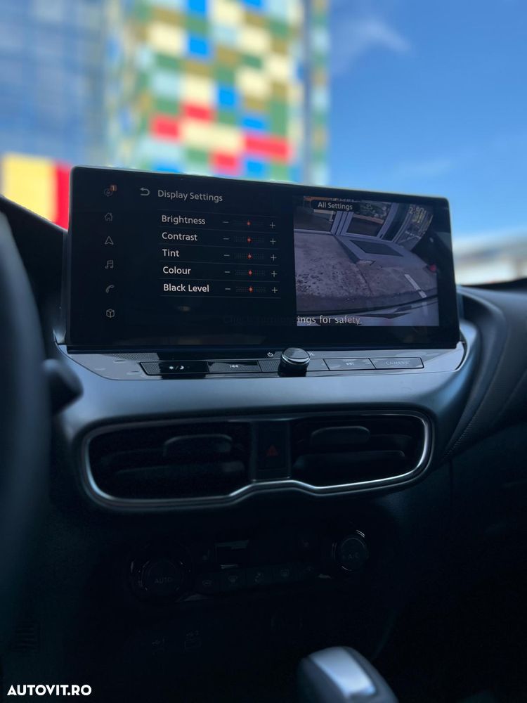 Nissan Juke 143CP HEV N-Connecta - 12