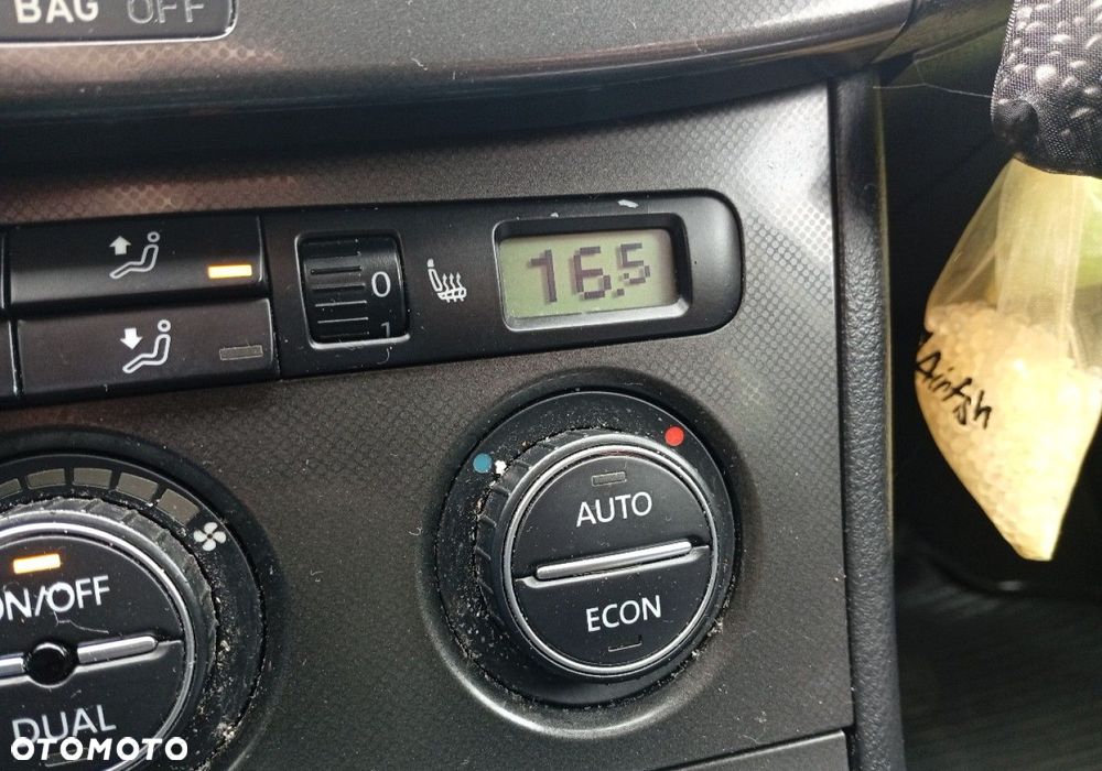 Volkswagen Passat - 28