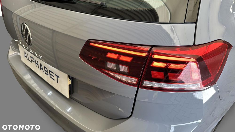 Volkswagen Passat - 30