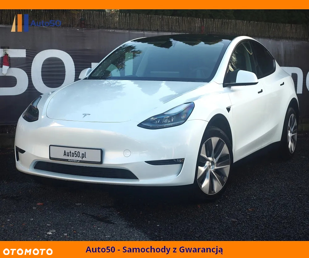 Tesla Y Long Range AWD - 14