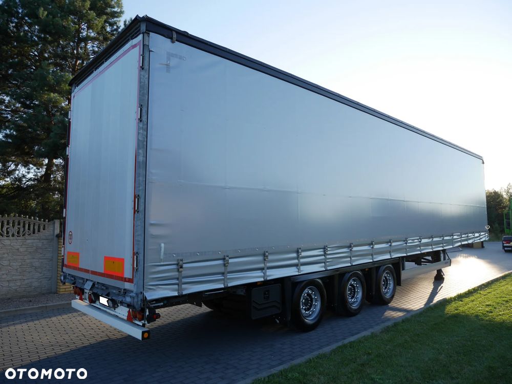 Schmitz Cargobull Mega Podnoszony Dach - 9