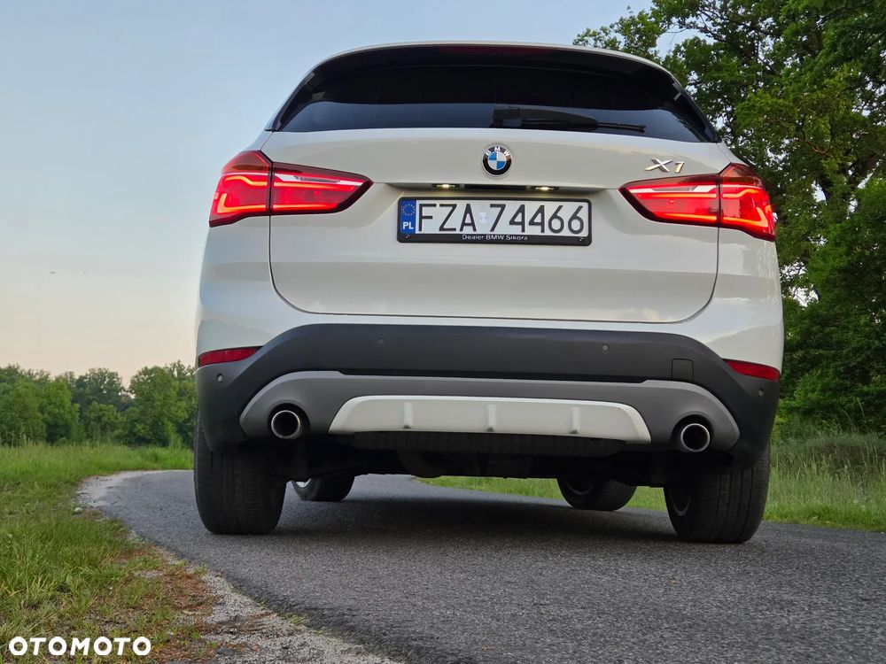 BMW X1 xDrive20d - 20