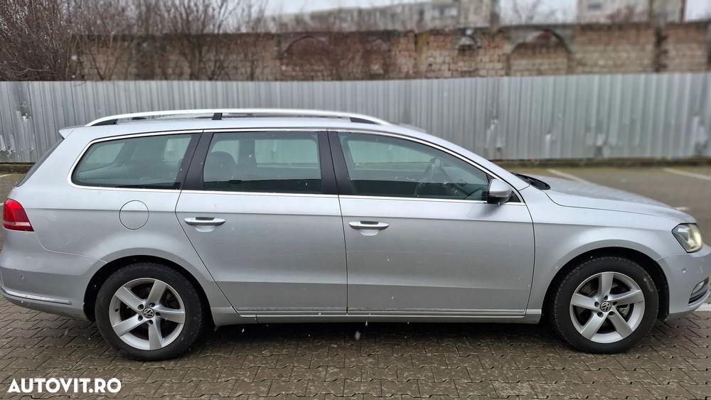 Volkswagen Passat 2.0 TDI DPF DSG Comfortline - 1
