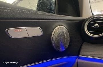Mercedes-Benz E 300 de 4Matic 9G-TRONIC AMG Line - 4