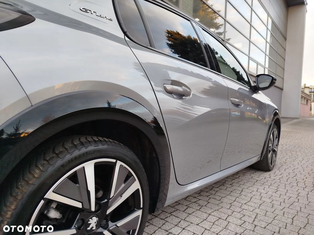 Peugeot 208 PureTech 100 GT - 35