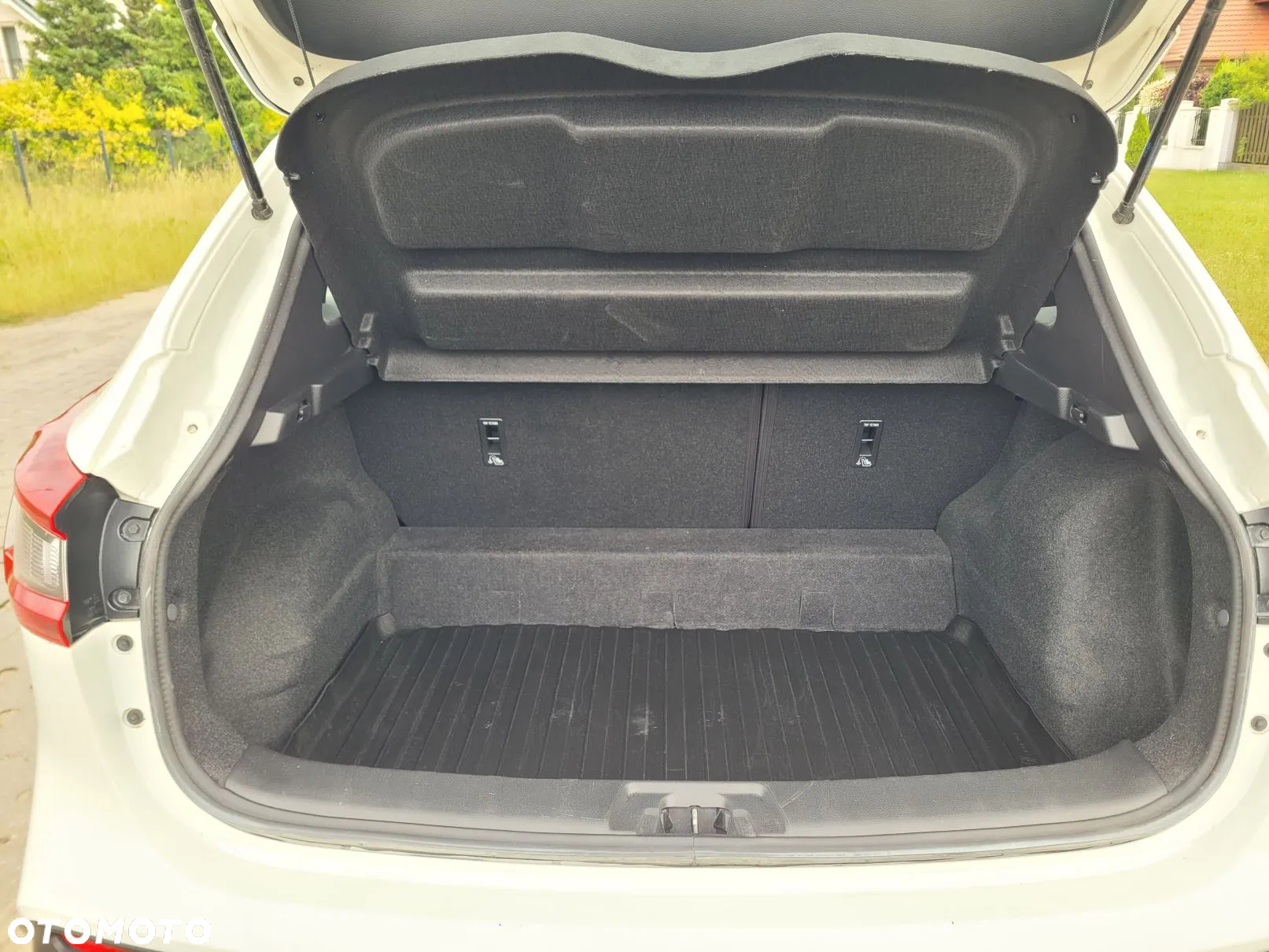 Nissan Qashqai 1.7 dCi 4x4 Tekna - 12