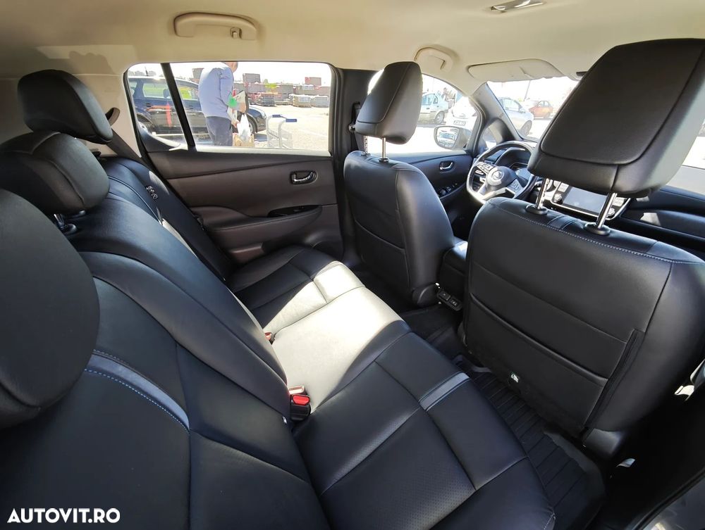 Nissan LEAF Tekna - 10