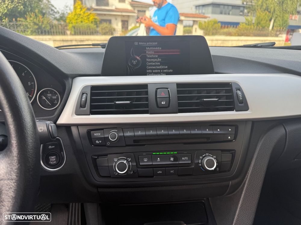BMW 316 d Touring Sport Line - 23