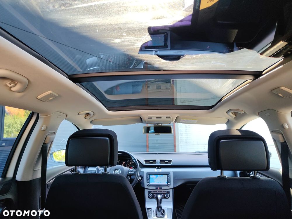 Volkswagen Passat 2.0 TDI Comfortline DSG - 11