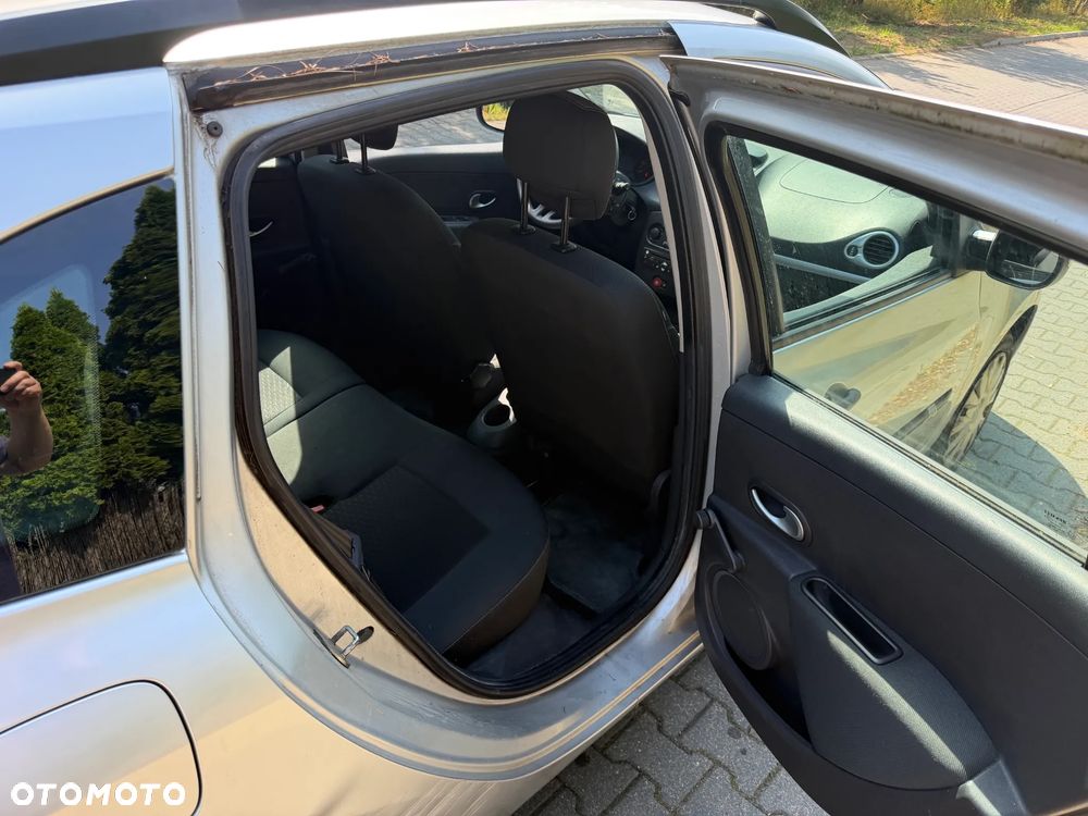 Renault Clio 1.2 16V All Inclusive - 6