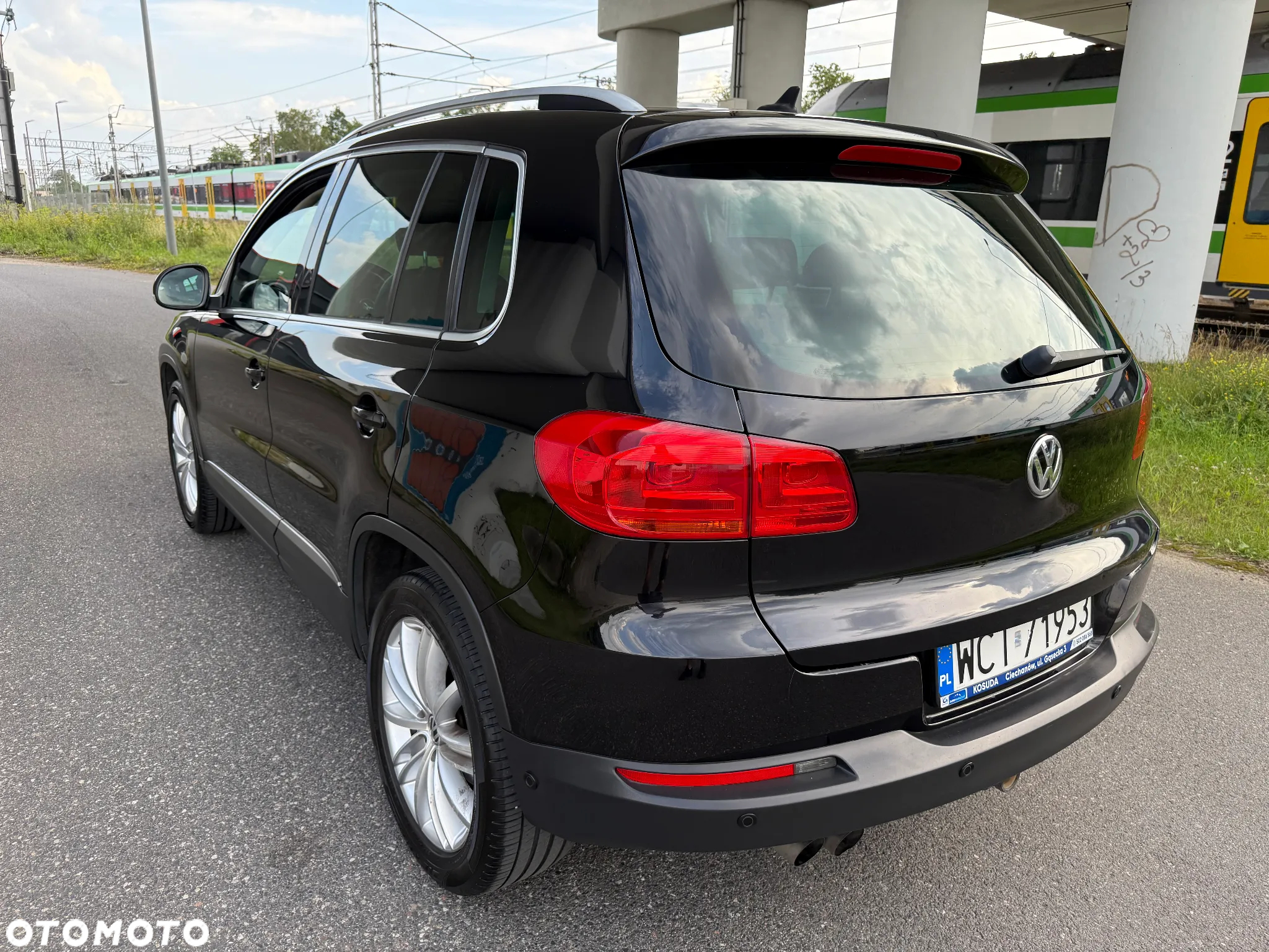 Volkswagen Tiguan 2.0 TDI Perfectline - 13