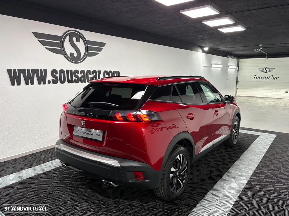 Peugeot 2008 1.2 PureTech Allure EAT8 - 4