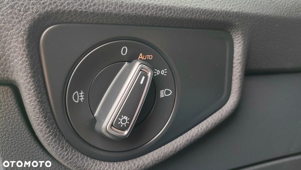 Volkswagen Touran 1.5 TSI EVO Comfortline DSG - 10